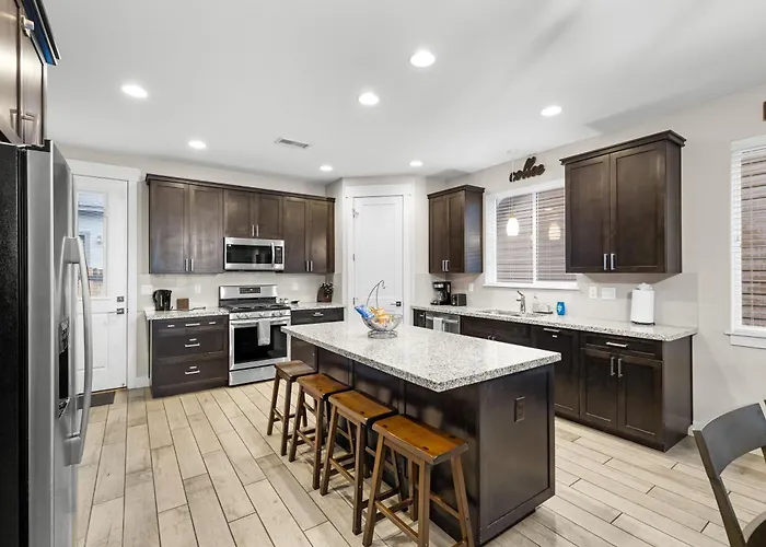 Modern Getaway With Mountain Charm. Flagstaff