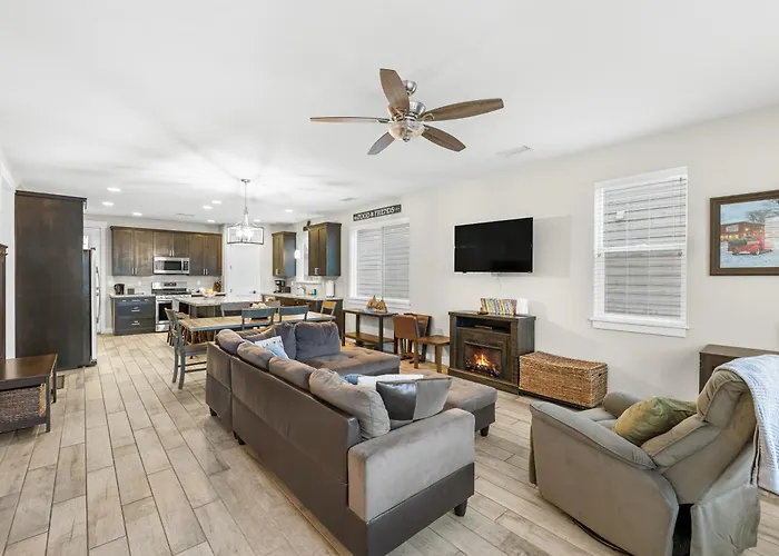 Modern Getaway With Mountain Charm. Flagstaff