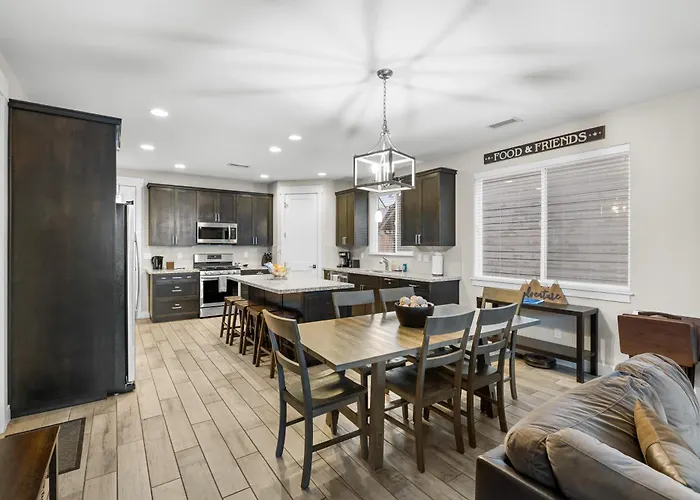 Holiday home Modern Getaway With Mountain Charm. Flagstaff