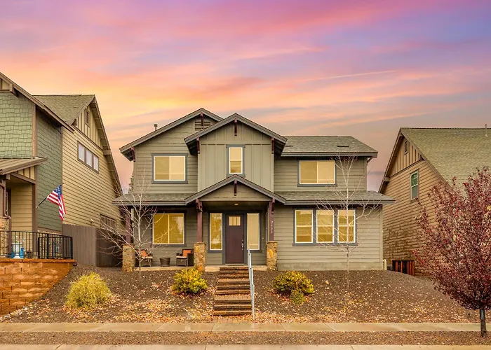 Modern Getaway With Mountain Charm. Flagstaff